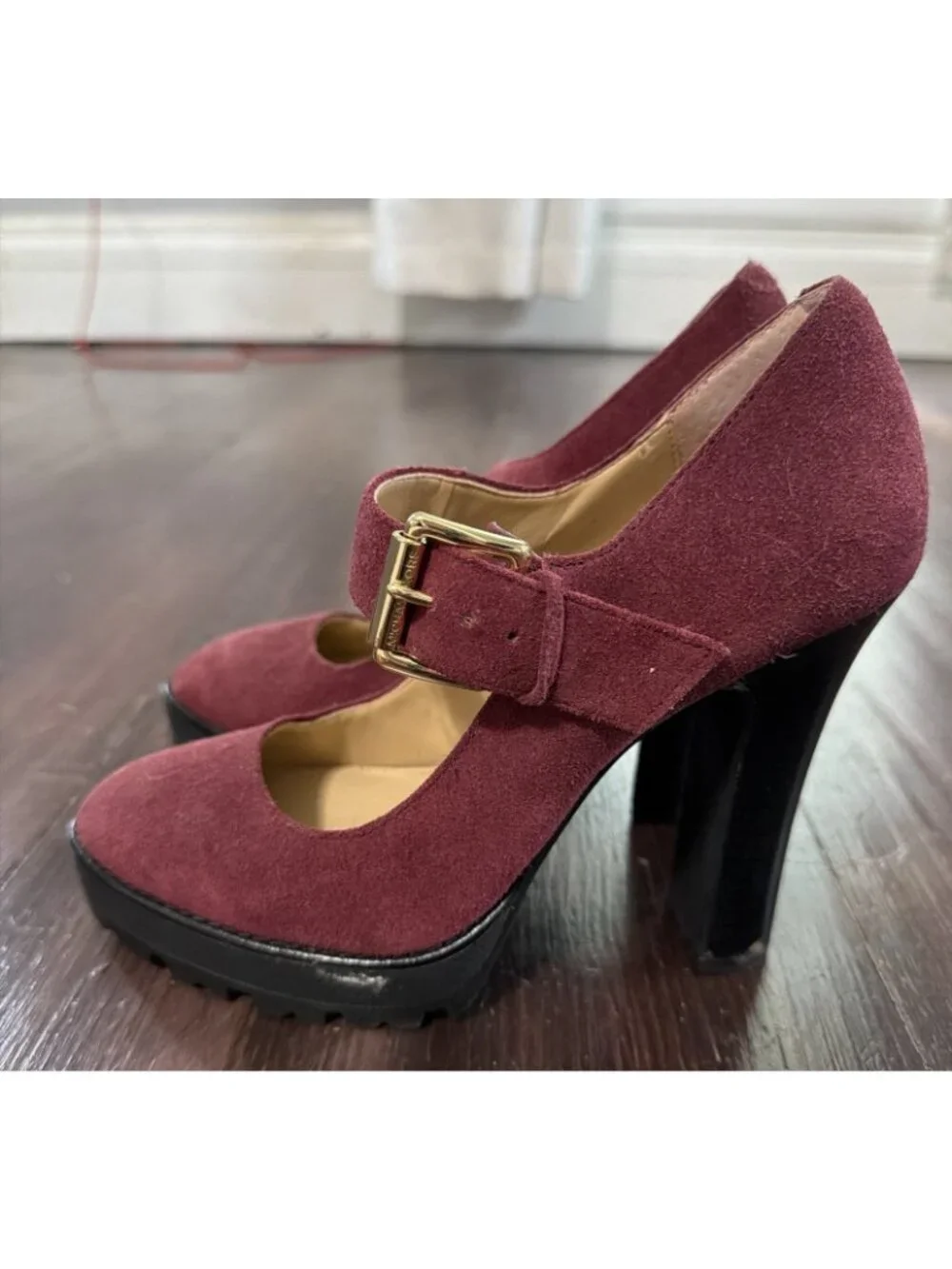Michael Kors suede platform High Heel Size 7 Burgundy